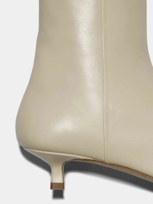 Outlet Aeyde Sofie Leather Ankle Boots Creamy Nappa
